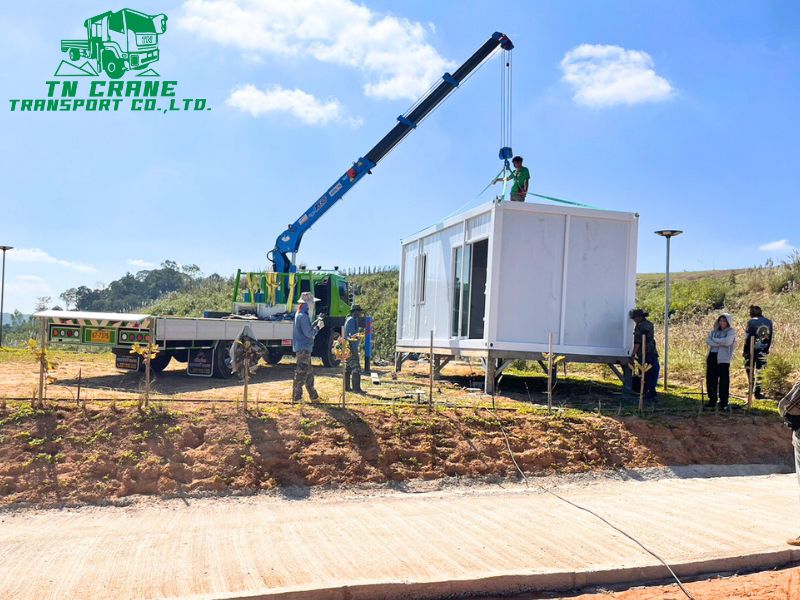 จ้างรถเฮี๊ยบสมุทรปราการ