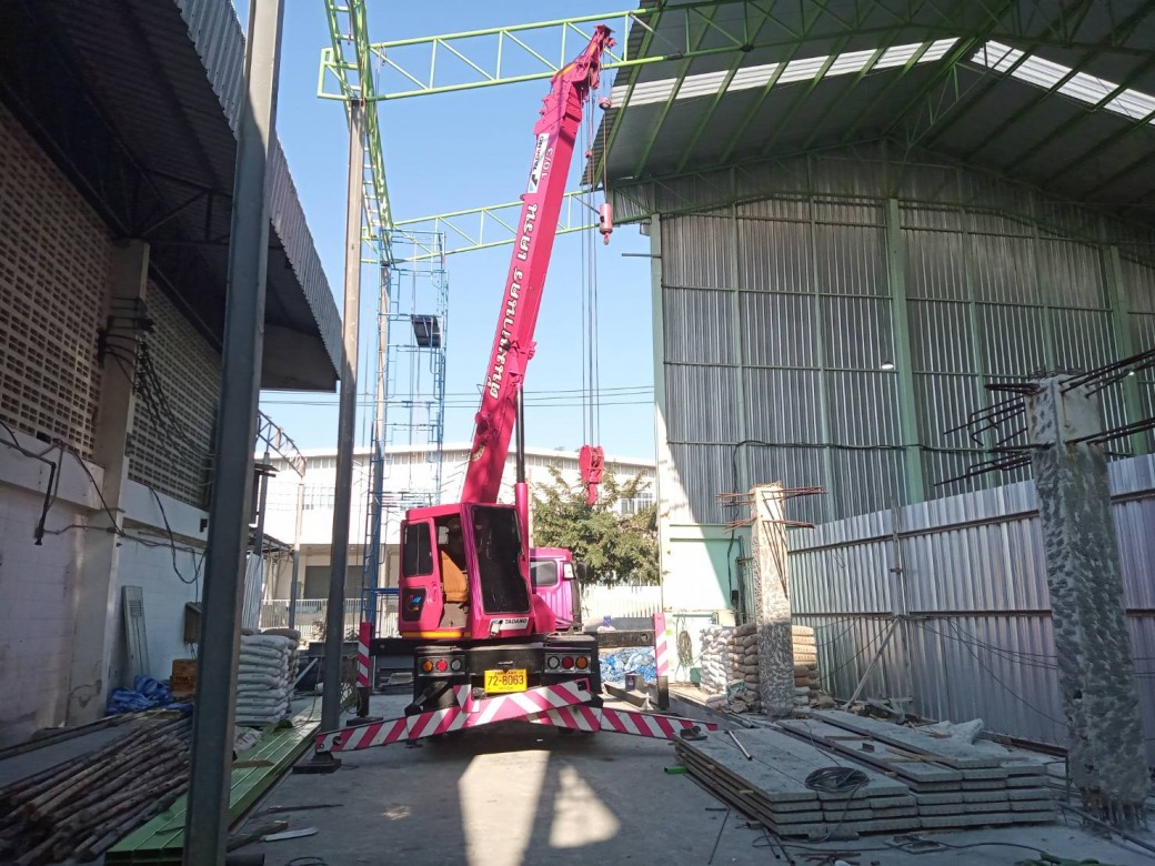 บริษัทให้เช่ารถเครน ชลบุรี