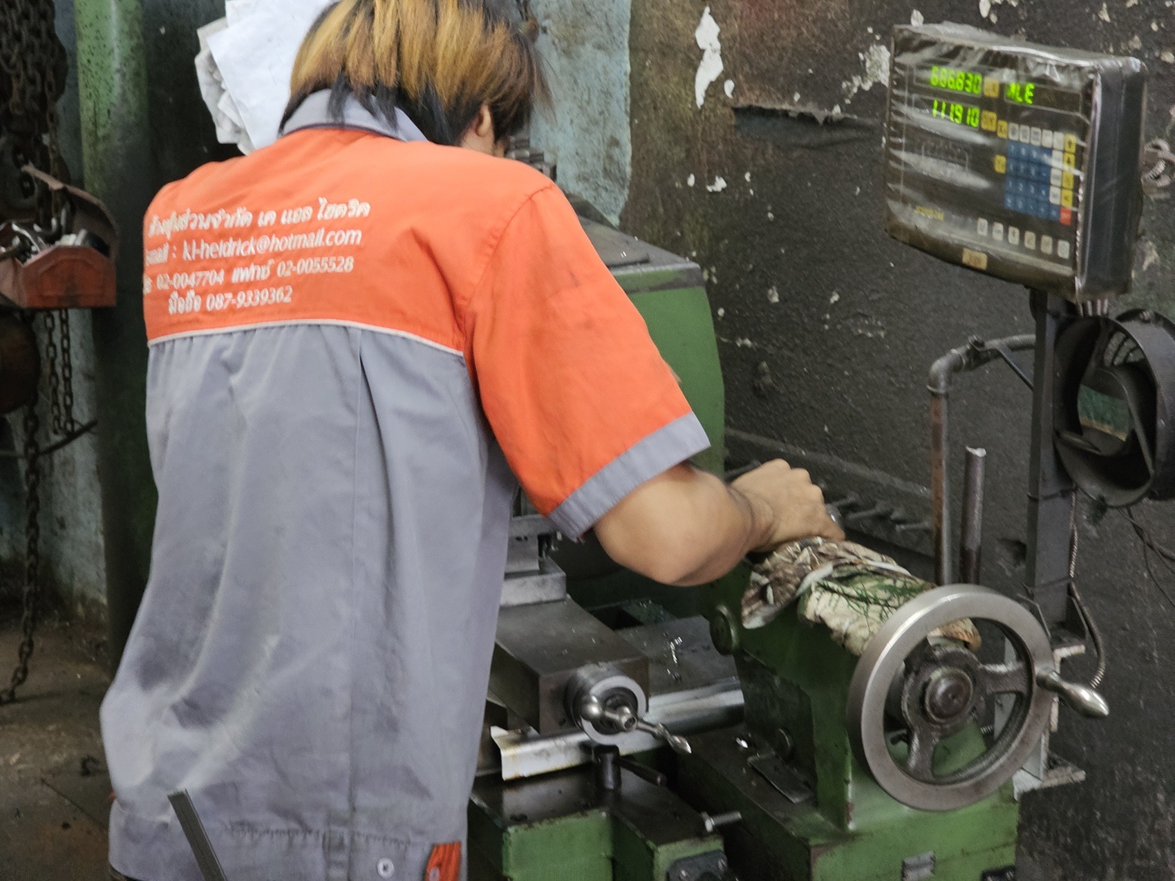 งานออกแบบและสร้างเครื่องไฮดรอลิค