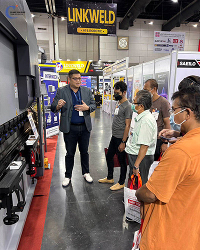 บริการนำเข้าบริการผ่อนเครื่องจักร เครื่องกลึง