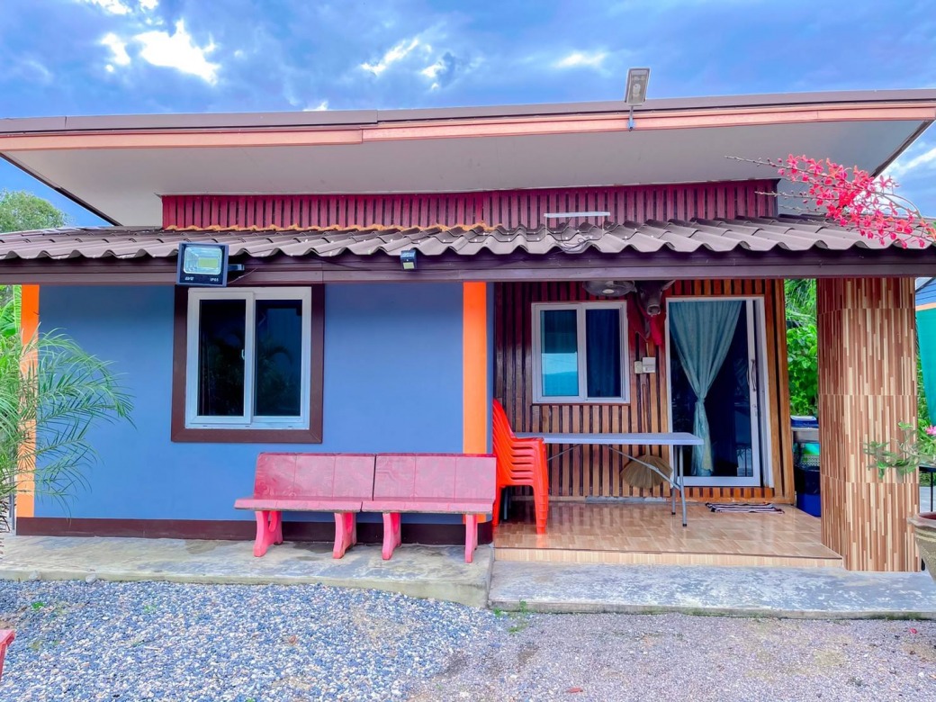 ที่พักขนอม ติดทะเล ที่พักขนอม ติดทะเล