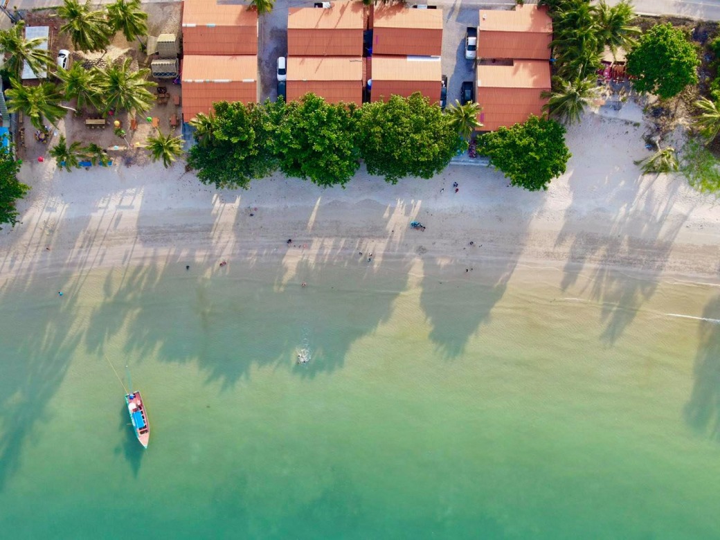 ที่พักสิชลติดทะเล ที่พักใกล้วัดไอ้ไข่ ที่พักขนอมติดทะเล