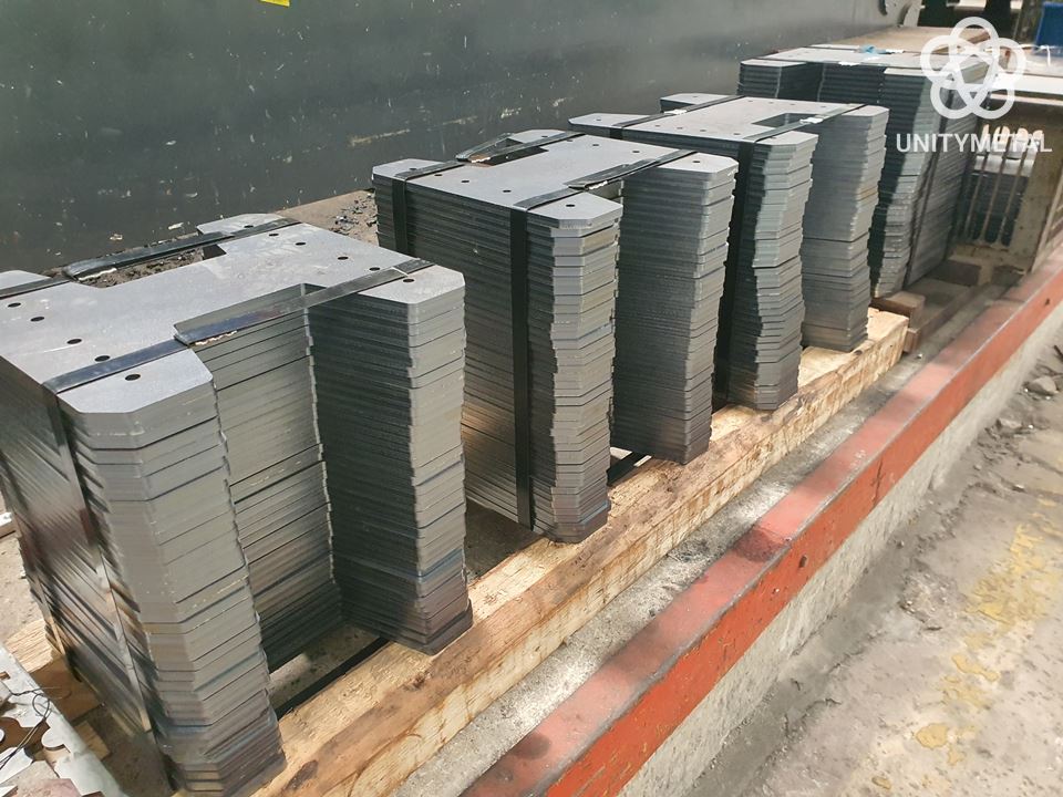 รับงานเลเซอร์คัทแผ่นเหล็ก 