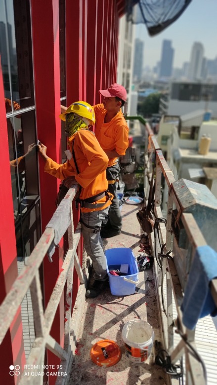 เช็ดกระจกอาคารสูง โคราช