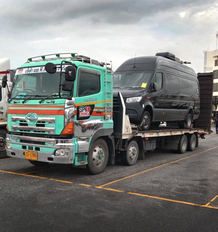 รถบรรทุก 12 ล้อ หางยาวพิเศษ