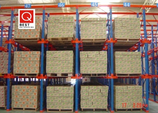 ชั้นวางสินค้า