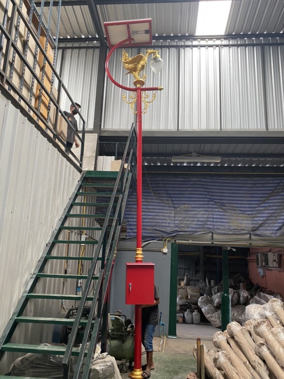 โคมไฟหงส์โซล่าเซลล์