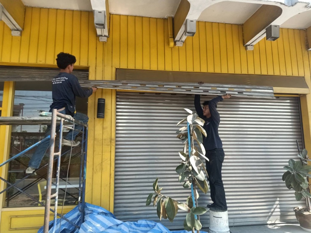 รับติดตั้ง ซ่อมประตูม้วน รับติดตั้ง ซ่อมประตูม้วน