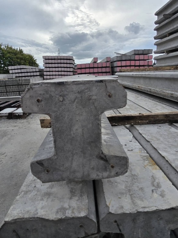 เสาตัวไอ