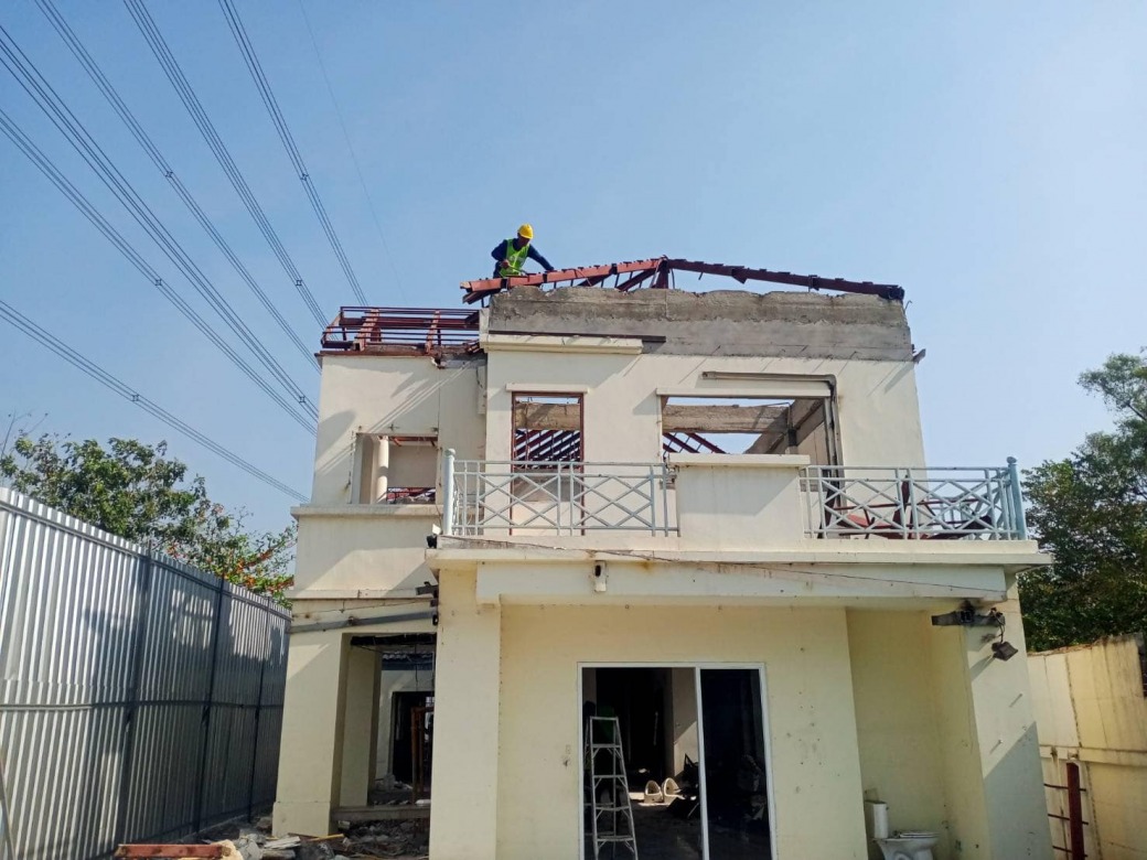 รับจ้างทุบบ้าน รับจ้างทุบบ้าน