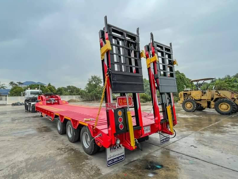 เช่ารถเทรลเลอร์พื้นเรียบและหางโลว์เบส